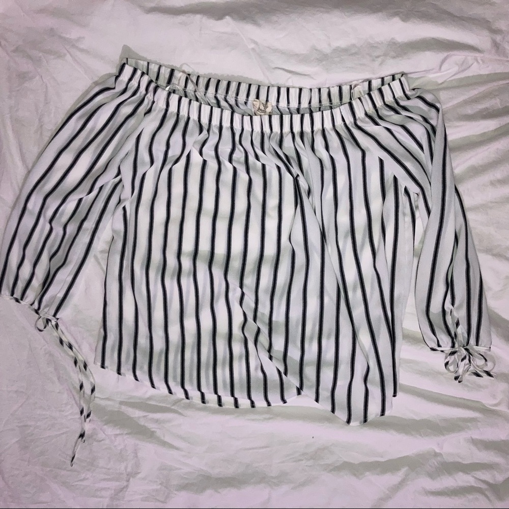 Perch by Blu-Pepper long sleeve strapless open shoulder striped blouse
